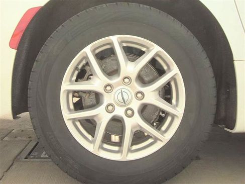 Used 2024 Chrysler Voyager LX FWD image 10