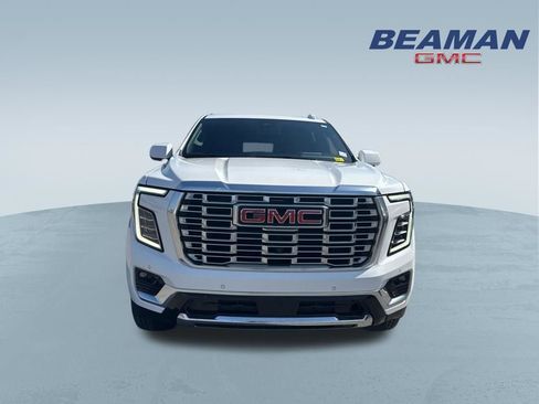 Used 2025 GMC Yukon XL Denali image 2