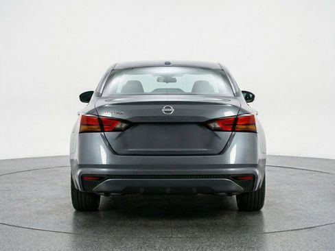 Used 2025 Nissan Altima 2.5 SV image 7