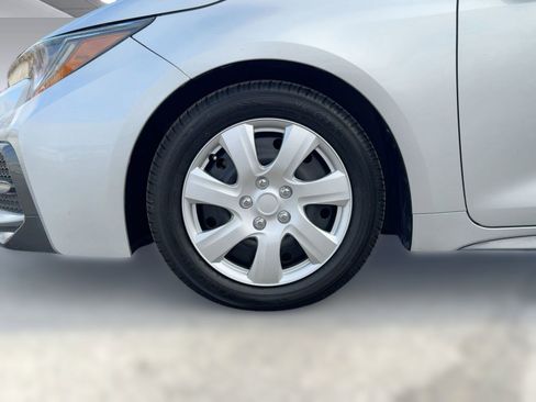 Used 2021 Toyota Corolla SE image 11