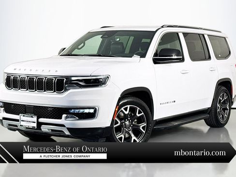 Used 2024 Jeep Wagoneer Series III AWD/4WD image 1