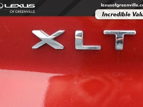 Used 2018 Ford Explorer XLT w/ Equipment Group 202A FWD image 10