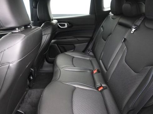 Used 2025 Jeep Compass Latitude w/ Altitude Special Edition AWD/4WD image 18