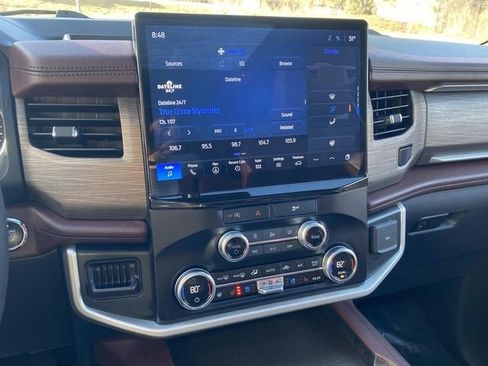 Used 2024 Ford Expedition Max Limited image 29