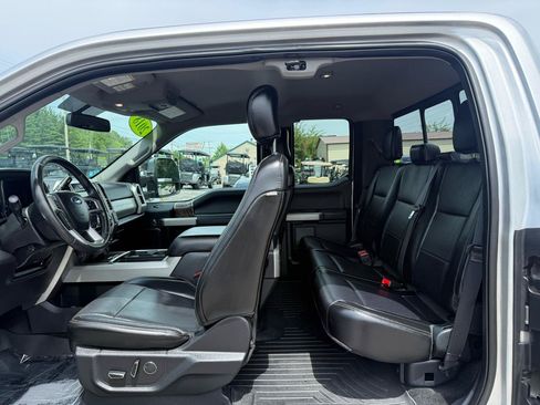 Used 2018 Ford F250 Lariat w/ Chrome Package AWD/4WD image 28