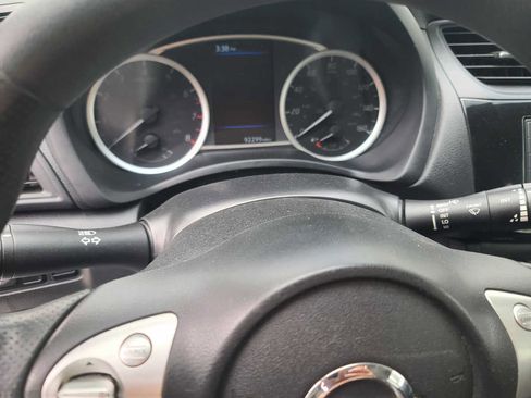 Used 2019 Nissan Sentra S image 10