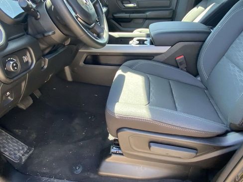 New 2026 RAM 1500 Express AWD/4WD image 42