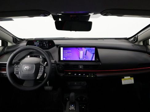 New 2026 Toyota Prius Plug-In Hybrid image 4