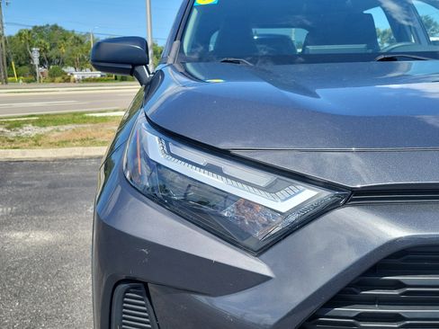Used 2023 Toyota RAV4 LE FWD image 7