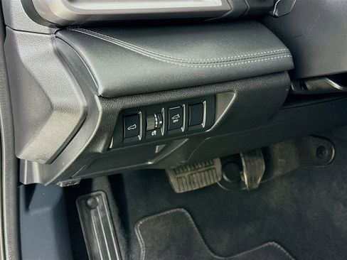 Used 2024 Subaru Outback Touring XT AWD/4WD image 12