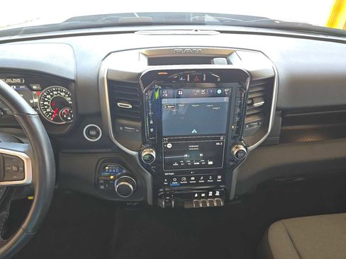 Used 2024 RAM 2500 Big Horn w/ Safety Group AWD/4WD image 11
