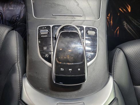 Used 2018 Mercedes-Benz GLC 300 image 9