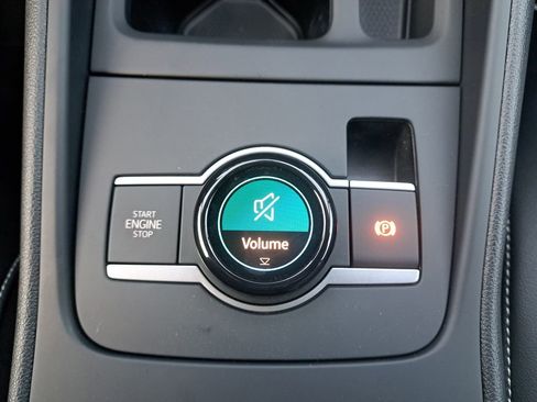 New 2025 Volkswagen Tiguan SE AWD/4WD image 24
