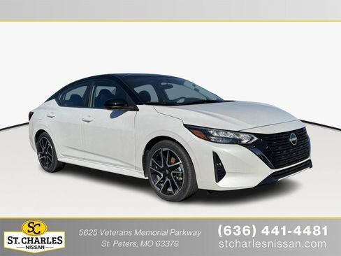 Used 2025 Nissan Sentra SR image 1