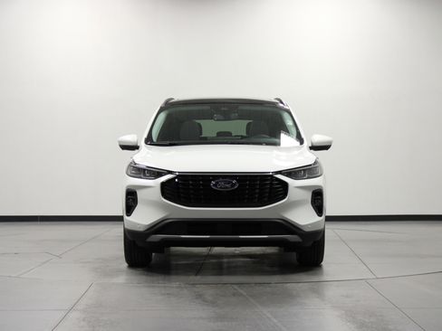 New 2025 Ford Escape PHEV w/ PHEV Premium Package image 9