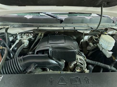 Used 2011 Chevrolet Silverado 2500 LT w/ Interior Plus Package image 28