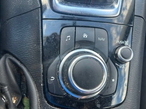 Used 2015 MAZDA MAZDA3 s Touring FWD image 21