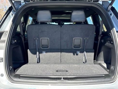 New 2026 Jeep Grand Cherokee L Laredo image 22