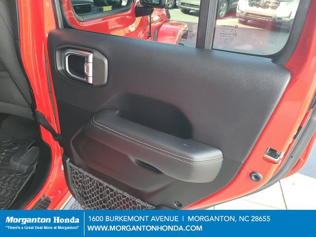 Used 2020 Jeep Wrangler Unlimited Sahara AWD/4WD image 22