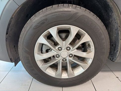 Used 2019 Hyundai Santa Fe SEL image 12