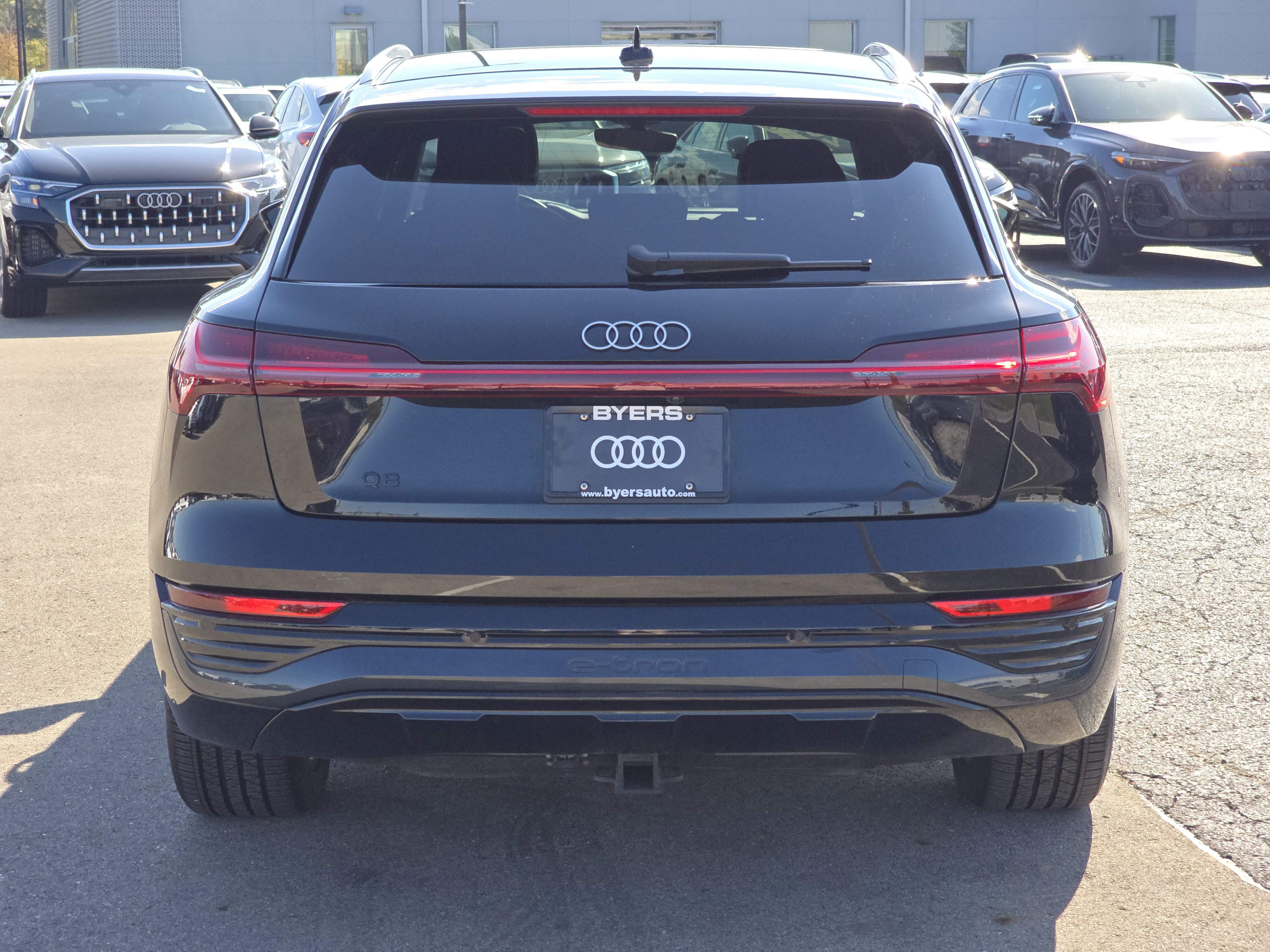 Used 2024 Audi Q8 e-tron Premium Plus AWD/4WD image 6