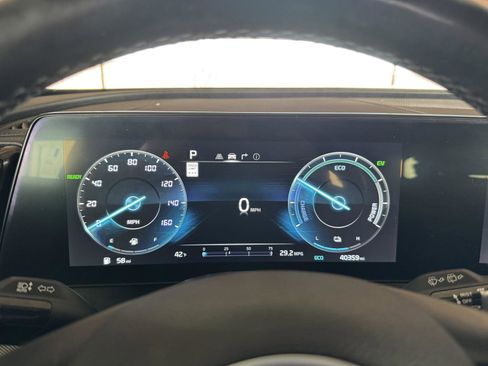 Used 2025 Kia Sportage SX Prestige image 11