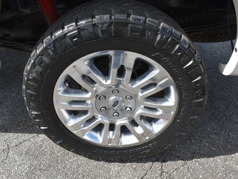 Used 2014 Ford F150 Platinum image 33