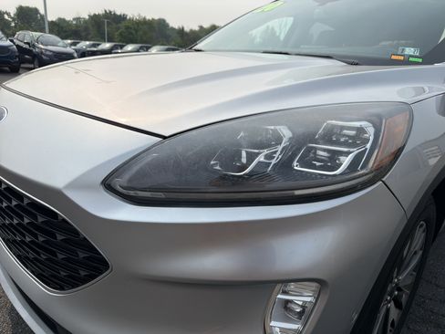 Used 2020 Ford Escape Titanium AWD/4WD image 10