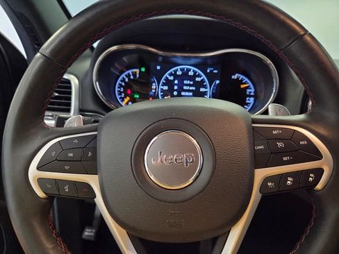 Used 2019 Jeep Grand Cherokee Trailhawk AWD/4WD image 25