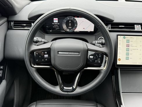 Used 2025 Land Rover Range Rover Velar Dynamic SE image 17