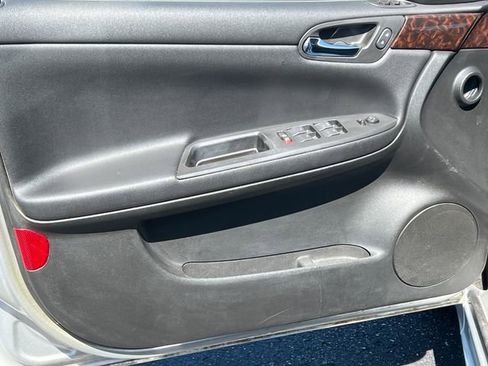 Used 2014 Chevrolet Impala Limited LS FWD image 13