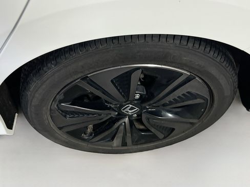 Used 2017 Honda Civic EX image 29