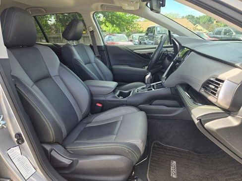 Used 2025 Subaru Outback Onyx Edition AWD/4WD image 29