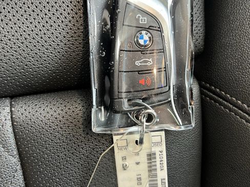 Used 2021 BMW 530i 530i w/ Premium Package image 38