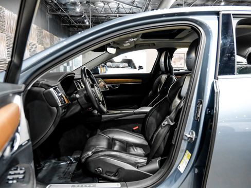 Used 2017 Volvo S90 T6 Inscription w/ Vision Package AWD/4WD image 4