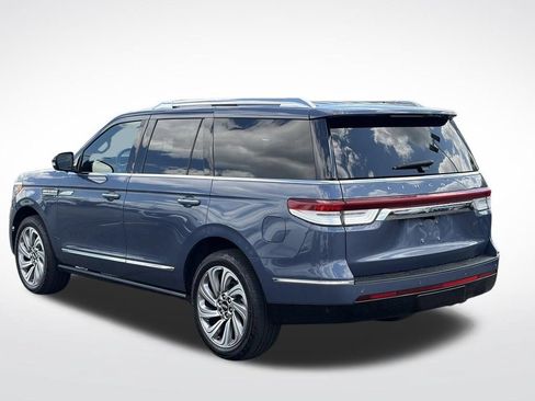 Used 2022 Lincoln Navigator Reserve AWD/4WD image 6