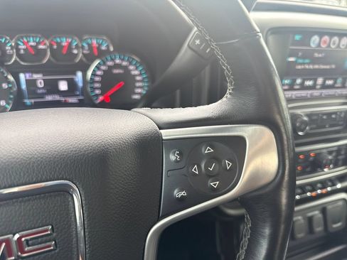 Used 2018 GMC Sierra 1500 SLT AWD/4WD image 19