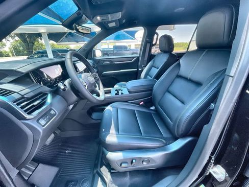 New 2026 GMC Acadia Elevation w/ Elevation Premium Package FWD image 16