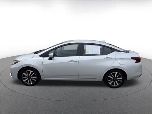 Used 2025 Nissan Versa SV FWD image 9