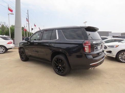 Used 2022 Chevrolet Tahoe Premier AWD/4WD image 15