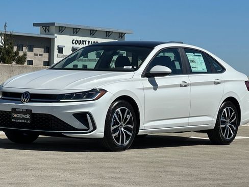 New 2026 Volkswagen Jetta SE image 8