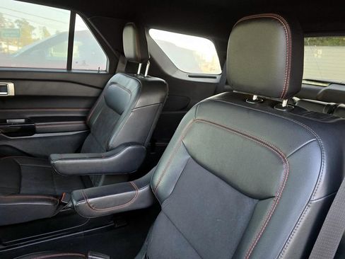 Used 2024 Ford Explorer ST-Line w/ Class IV Trailer Tow Package image 34