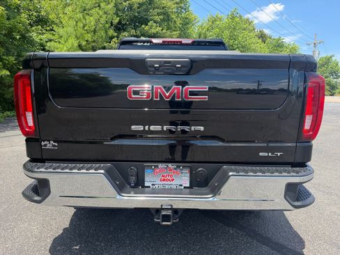 Used 2025 GMC Sierra 1500 SLT AWD/4WD image 14