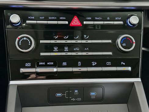 New 2025 Hyundai Santa Fe SE image 15