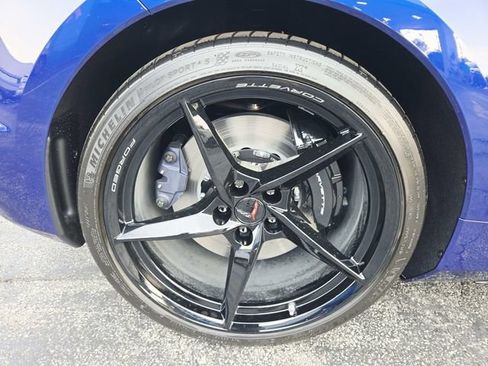 New 2027 Chevrolet Corvette Grand Sport w/ Z52 Sport Performance Package RWD image 15