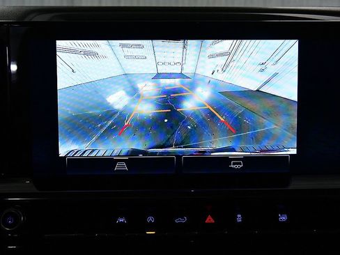 Used 2024 GMC Sierra 1500 SLT image 25