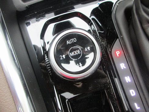 New 2026 GMC Canyon Denali image 19