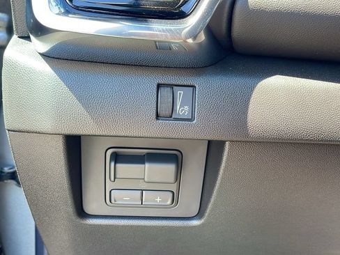 New 2026 GMC Canyon Elevation w/ Convenience Package RWD image 28