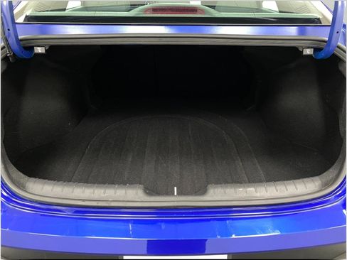 Used 2025 Hyundai Elantra SEL FWD image 5