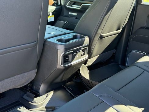 New 2026 GMC Sierra 1500 Denali w/ Denali Reserve Package AWD/4WD image 23